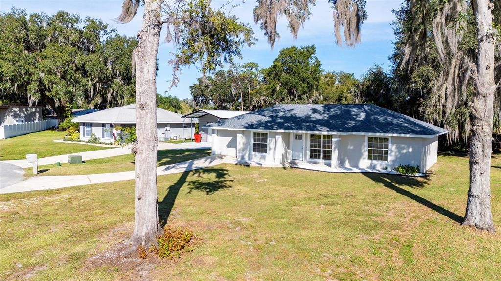 For Sale: $275,000 (3 beds, 2 baths, 1182 Square Feet)