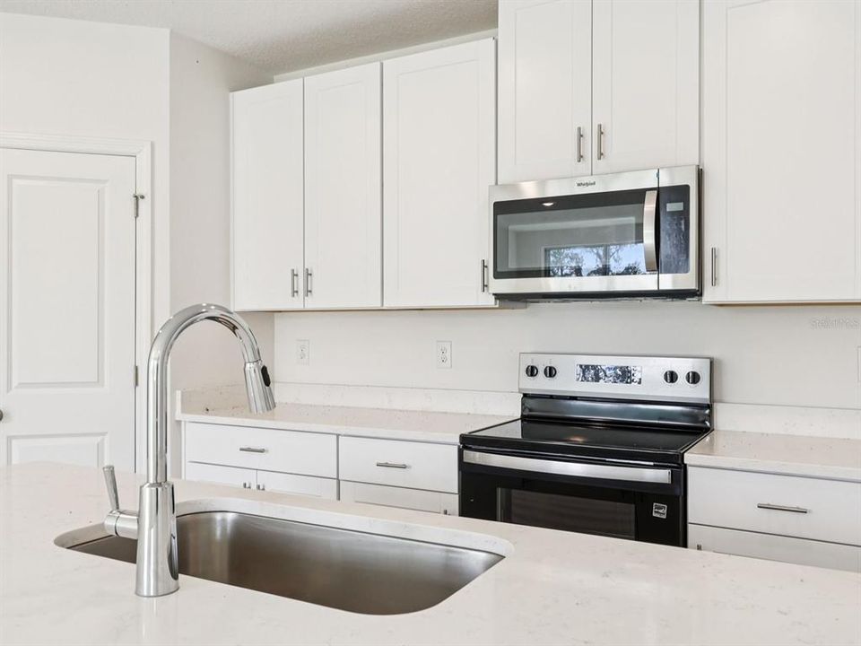 For Sale: $359,250 (4 beds, 2 baths, 1840 Square Feet)