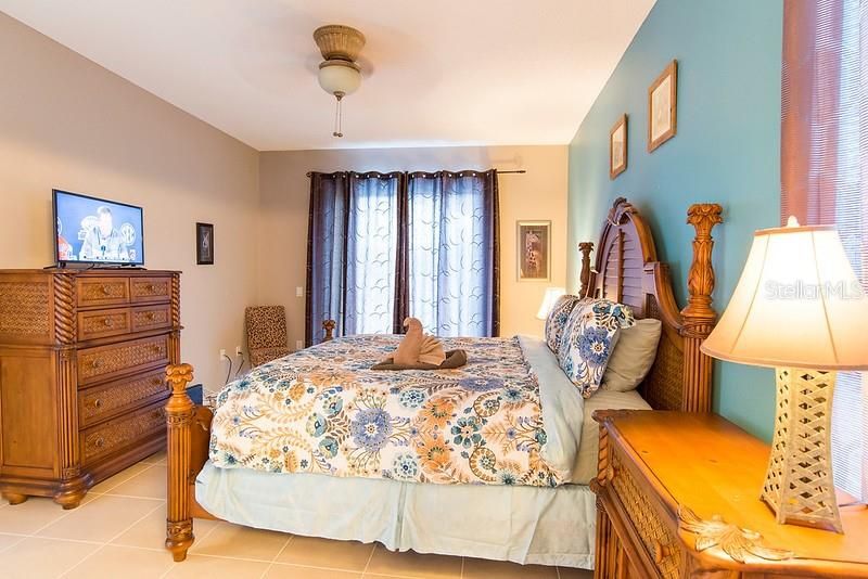 En Venta: $625,000 (7 camas, 4 baños, 2914 Pies cuadrados)