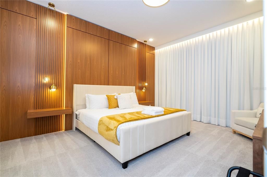 Под контрактом: $1,850,000 (9 спален, 9 ванн, 3967 Квадратных фут)