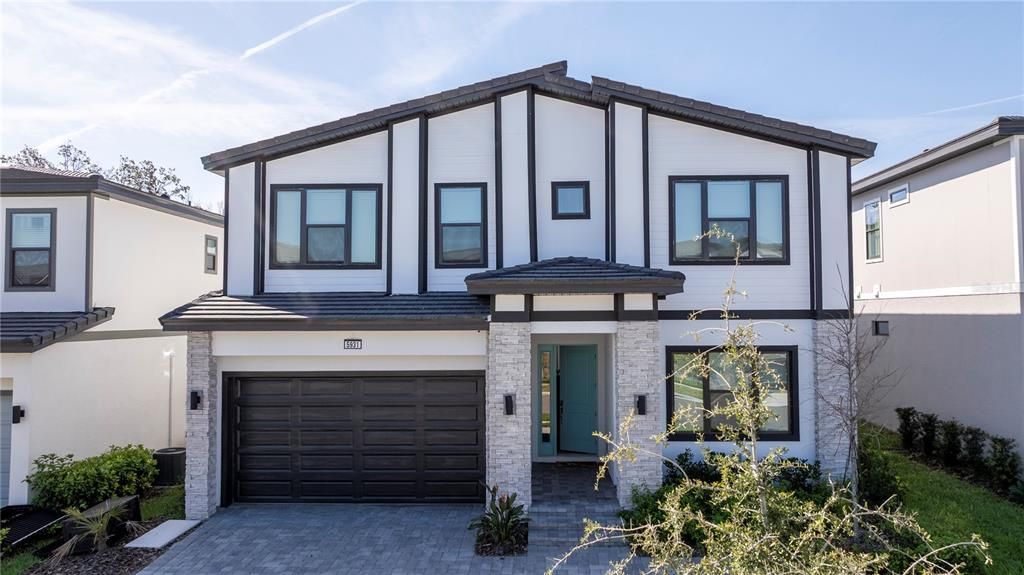 Под контрактом: $1,850,000 (9 спален, 9 ванн, 3967 Квадратных фут)