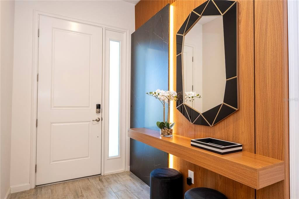 Под контрактом: $1,850,000 (9 спален, 9 ванн, 3967 Квадратных фут)