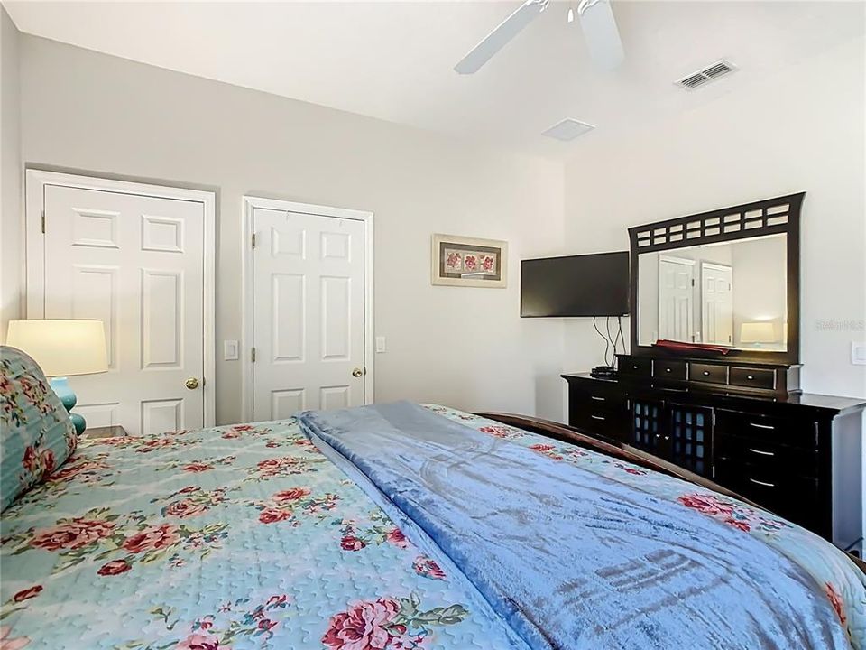 For Sale: $434,900 (4 beds, 3 baths, 1658 Square Feet)