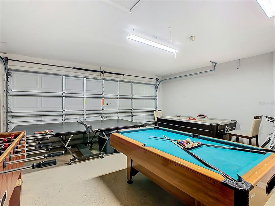 For Sale: $434,900 (4 beds, 3 baths, 1658 Square Feet)