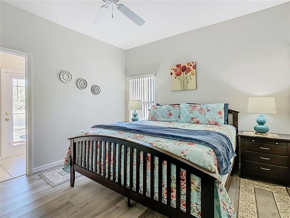 For Sale: $434,900 (4 beds, 3 baths, 1658 Square Feet)