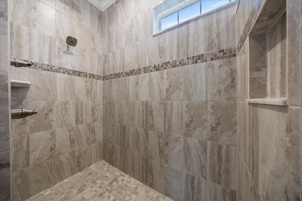 待售: $645,000 (3 贝兹, 2 浴室, 2640 平方英尺)