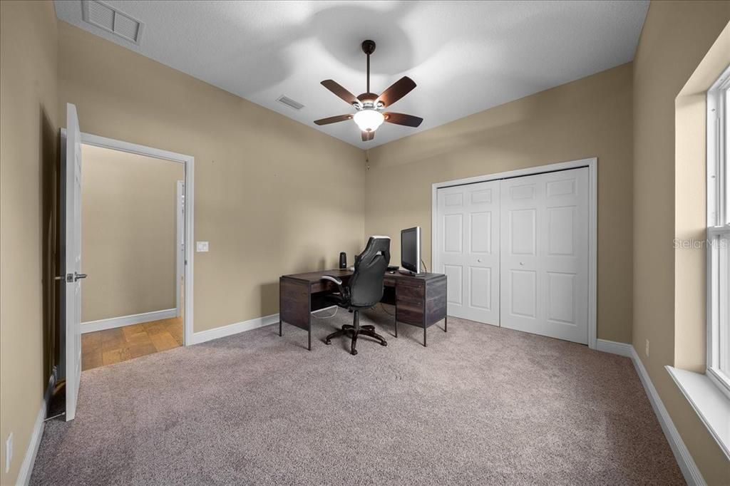 待售: $645,000 (3 贝兹, 2 浴室, 2640 平方英尺)