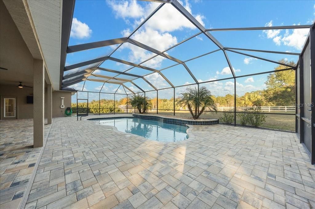 待售: $645,000 (3 贝兹, 2 浴室, 2640 平方英尺)