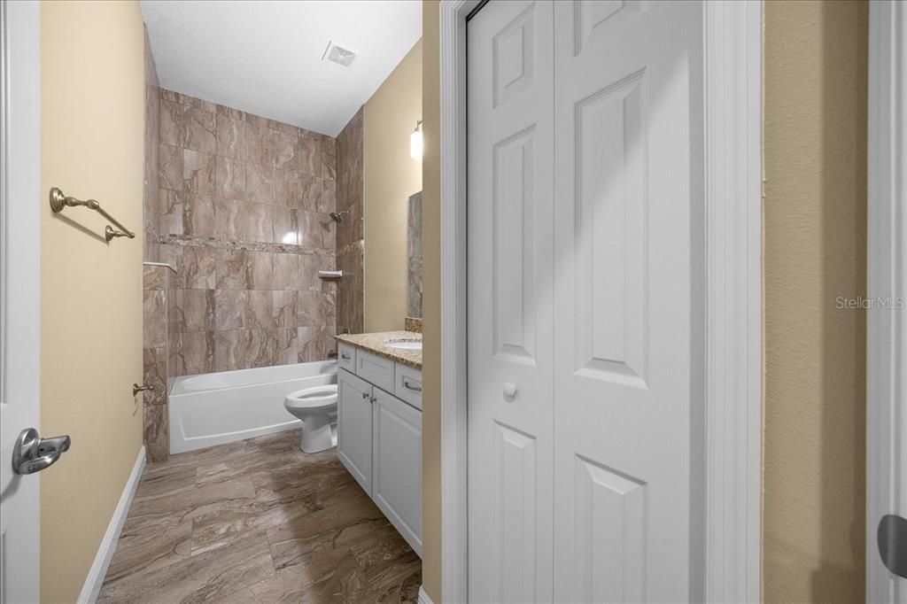 待售: $645,000 (3 贝兹, 2 浴室, 2640 平方英尺)