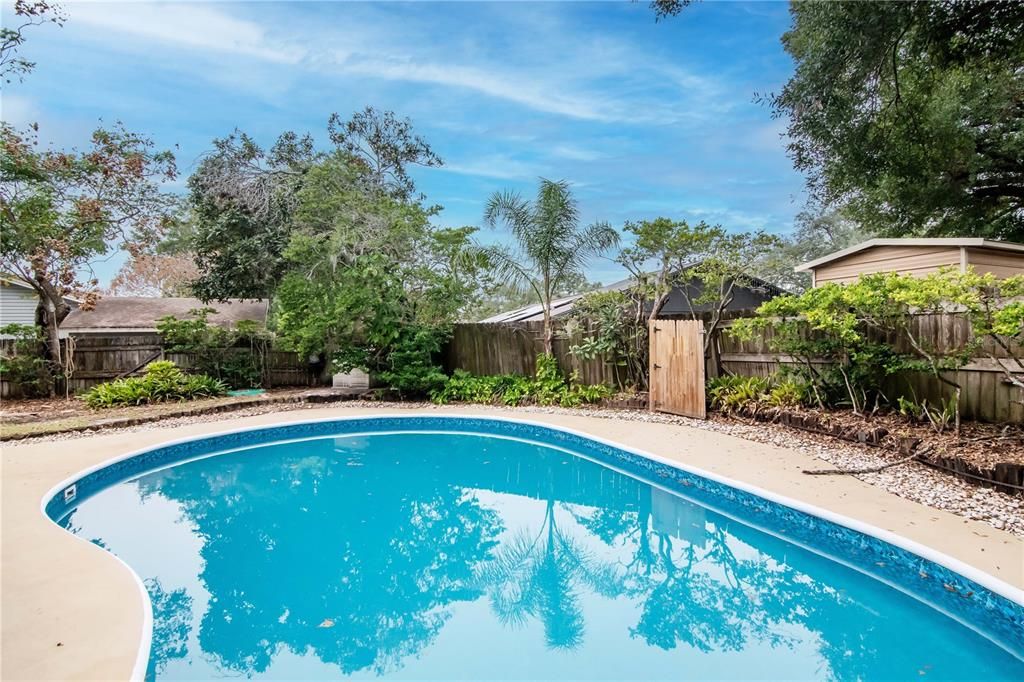 En Venta: $385,000 (4 camas, 2 baños, 1826 Pies cuadrados)