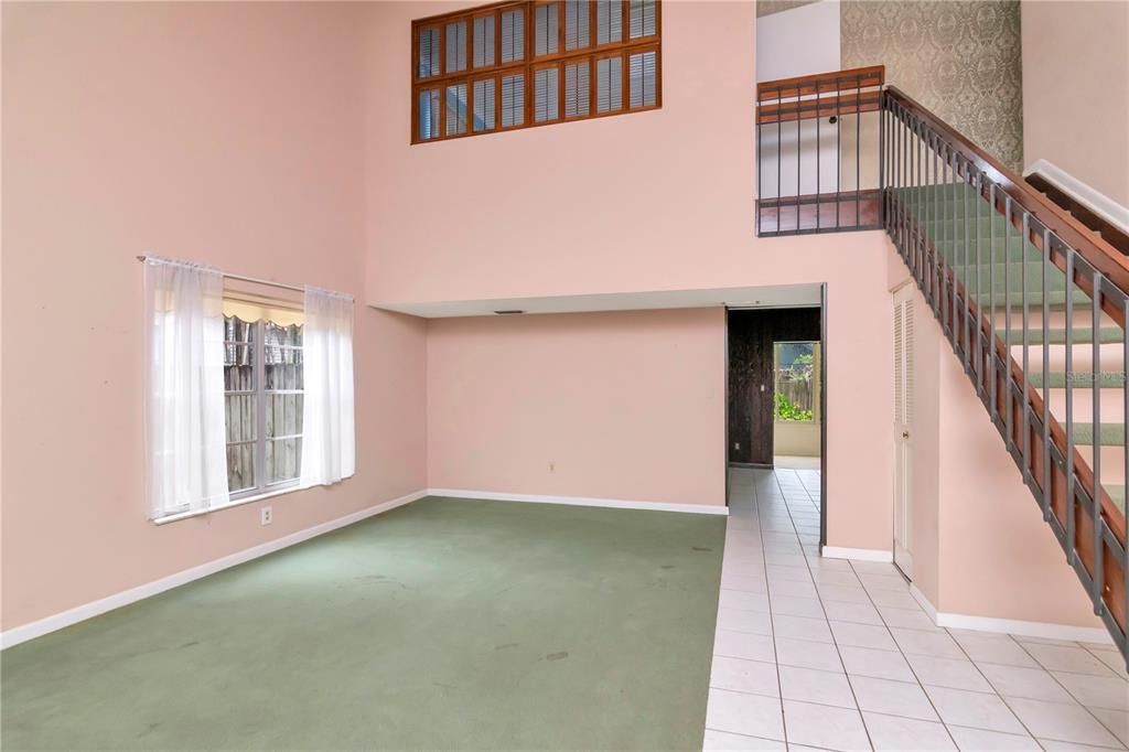 En Venta: $385,000 (4 camas, 2 baños, 1826 Pies cuadrados)