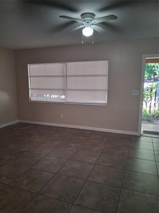 For Rent: $1,800 (2 beds, 2 baths, 1118 Square Feet)