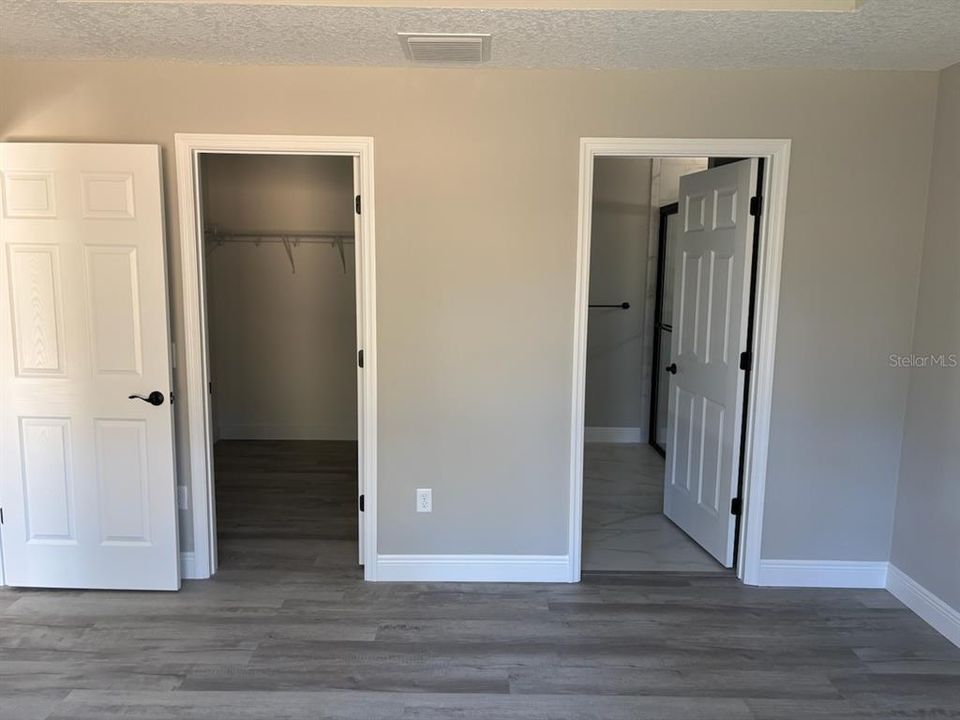 合同活跃: $258,900 (3 贝兹, 2 浴室, 1530 平方英尺)