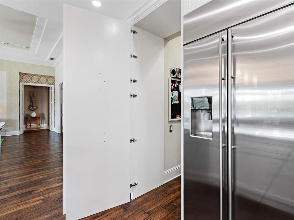 For Sale: $2,645,000 (3 beds, 3 baths, 3483 Square Feet)