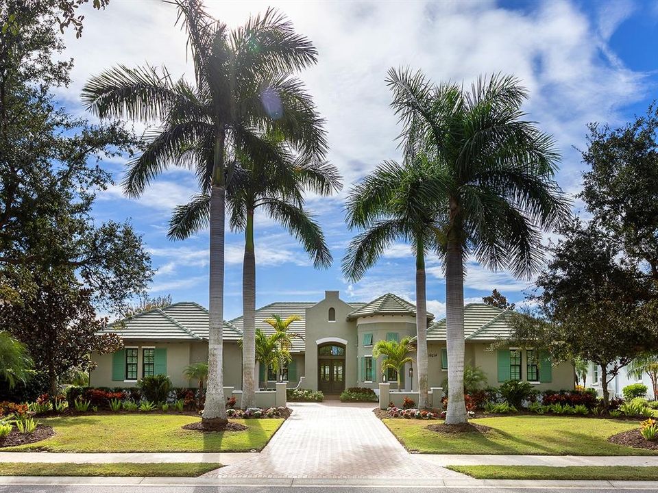 For Sale: $2,645,000 (3 beds, 3 baths, 3483 Square Feet)