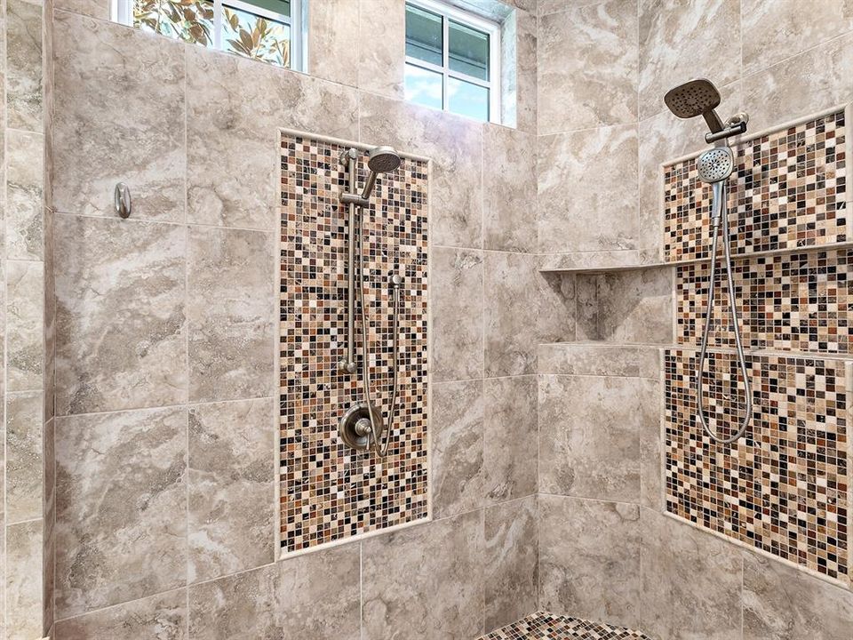 For Sale: $2,645,000 (3 beds, 3 baths, 3483 Square Feet)