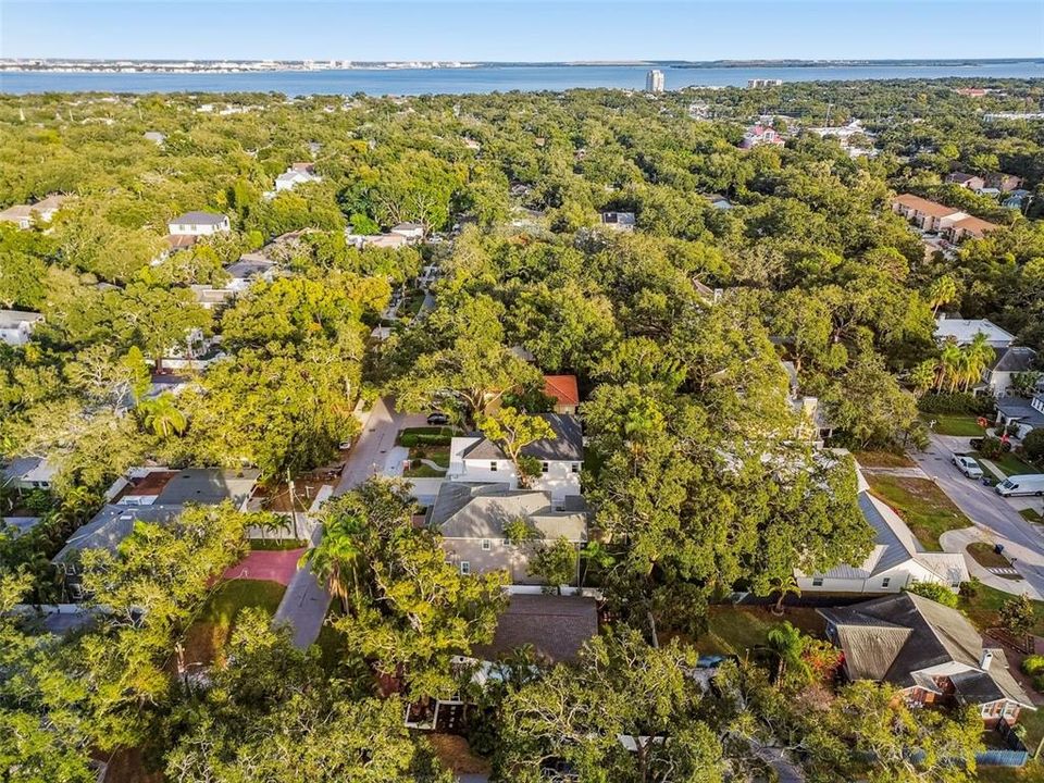 For Sale: $974,999 (3 beds, 2 baths, 2075 Square Feet)