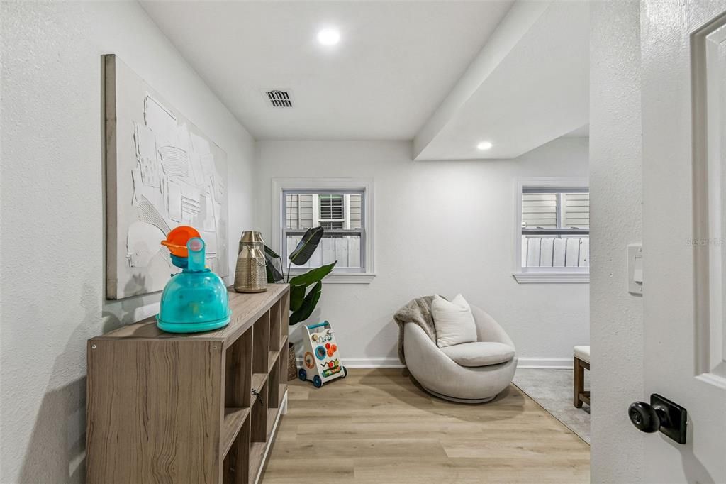 For Sale: $974,999 (3 beds, 2 baths, 2075 Square Feet)