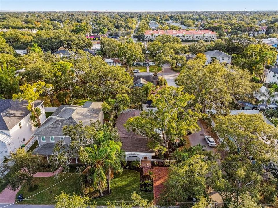 For Sale: $974,999 (3 beds, 2 baths, 2075 Square Feet)