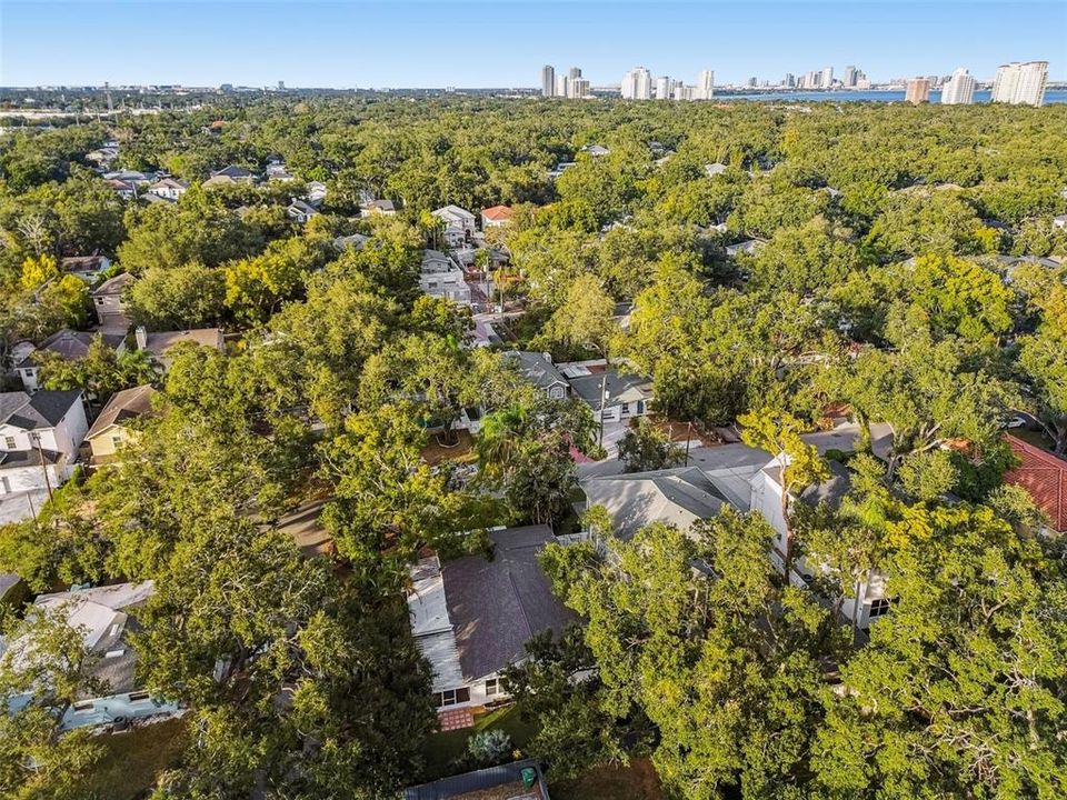 For Sale: $974,999 (3 beds, 2 baths, 2075 Square Feet)