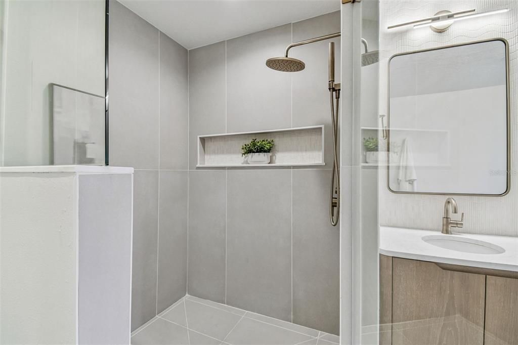 For Sale: $974,999 (3 beds, 2 baths, 2075 Square Feet)