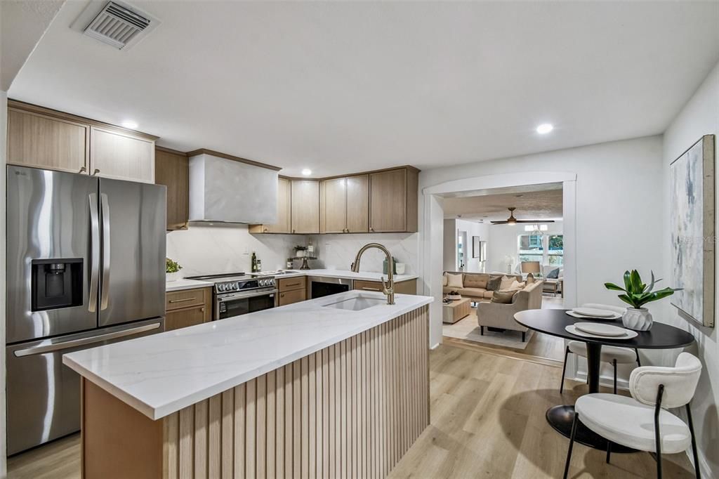 For Sale: $974,999 (3 beds, 2 baths, 2075 Square Feet)