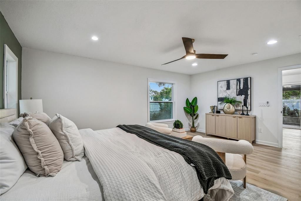 For Sale: $974,999 (3 beds, 2 baths, 2075 Square Feet)