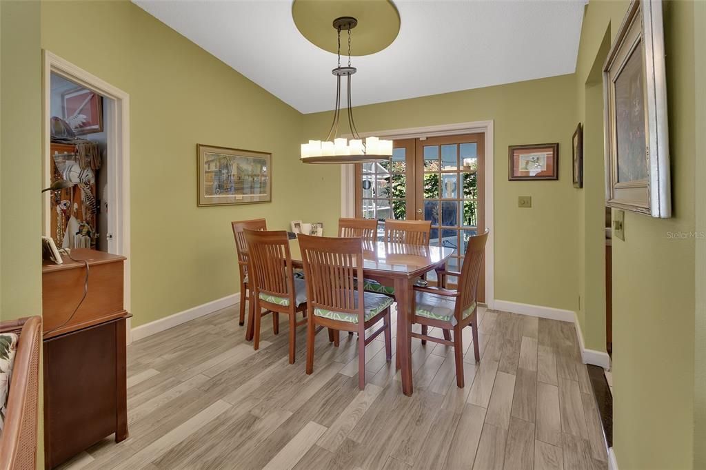 En Venta: $387,000 (3 camas, 2 baños, 1597 Pies cuadrados)