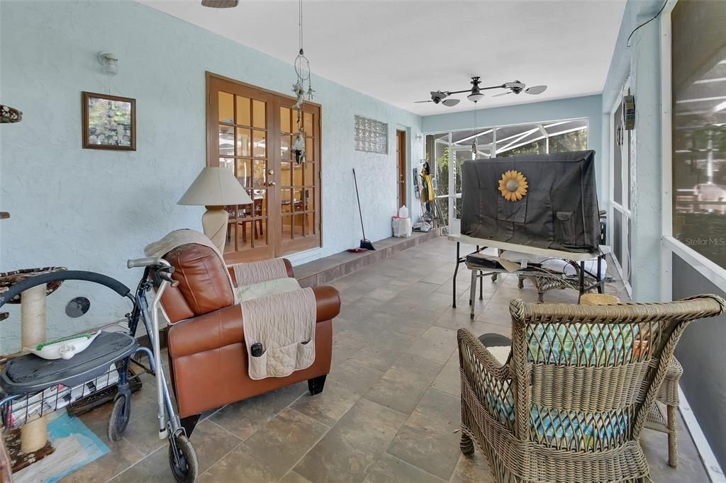 En Venta: $387,000 (3 camas, 2 baños, 1597 Pies cuadrados)