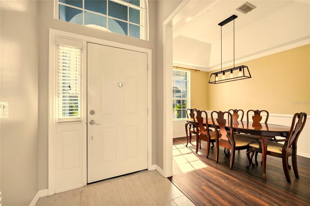 Active With Contract: $514,900 (3 beds, 2 baths, 2219 Square Feet)