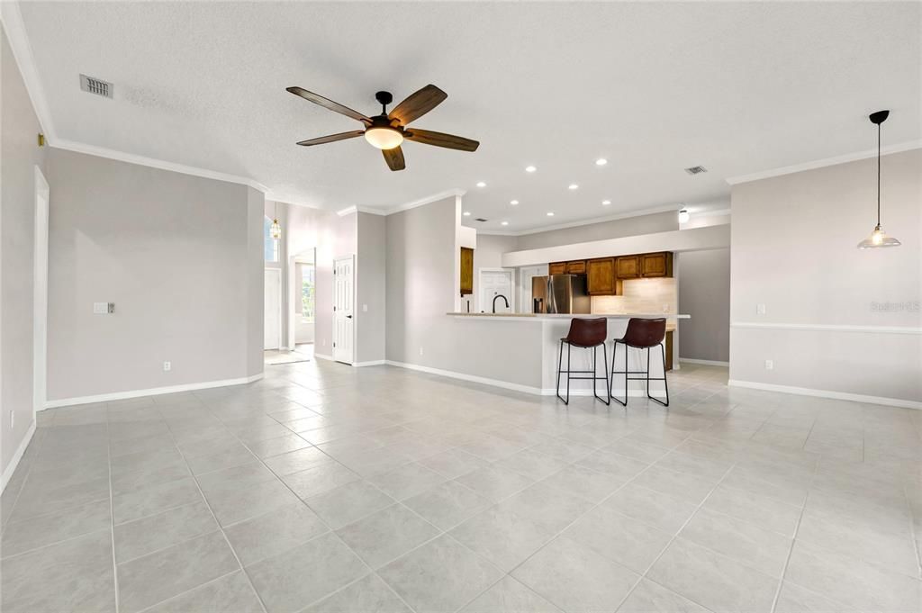 Active With Contract: $514,900 (3 beds, 2 baths, 2219 Square Feet)