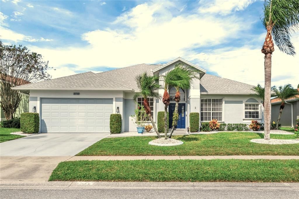 Active With Contract: $514,900 (3 beds, 2 baths, 2219 Square Feet)