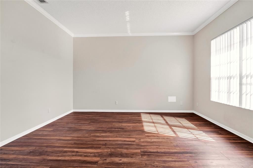 Active With Contract: $514,900 (3 beds, 2 baths, 2219 Square Feet)