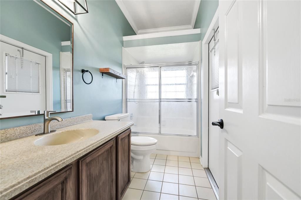 Active With Contract: $514,900 (3 beds, 2 baths, 2219 Square Feet)