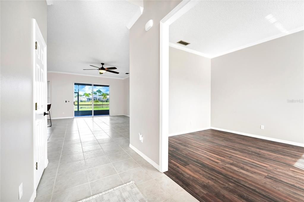 Active With Contract: $514,900 (3 beds, 2 baths, 2219 Square Feet)