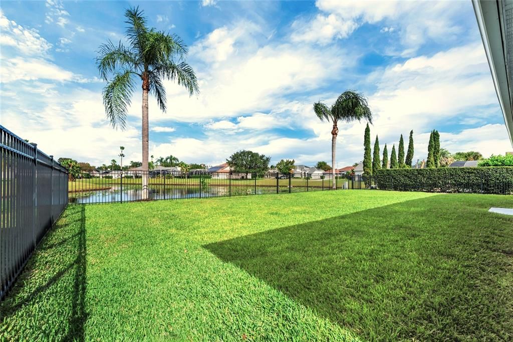 Active With Contract: $514,900 (3 beds, 2 baths, 2219 Square Feet)