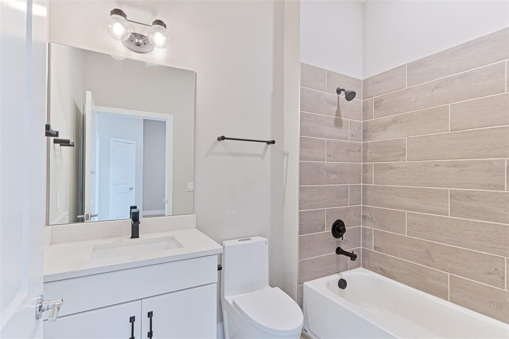 For Sale: $330,000 (3 beds, 2 baths, 1452 Square Feet)