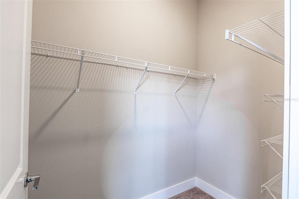 For Sale: $330,000 (3 beds, 2 baths, 1452 Square Feet)