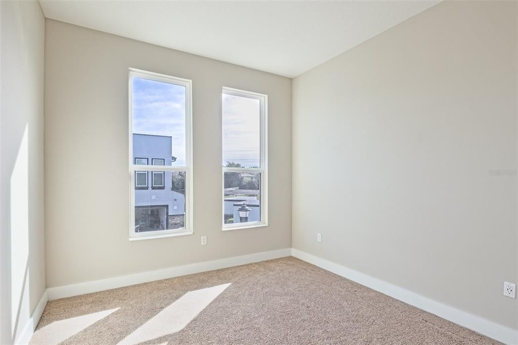 For Sale: $330,000 (3 beds, 2 baths, 1452 Square Feet)