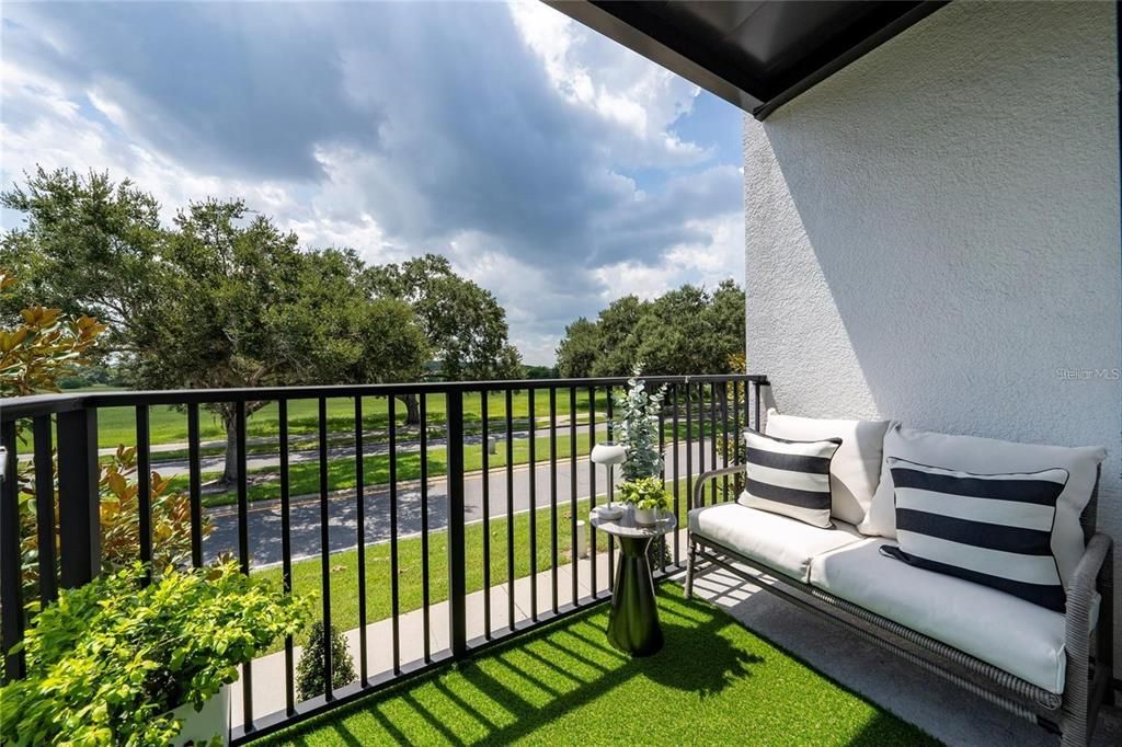 For Sale: $330,000 (3 beds, 2 baths, 1452 Square Feet)