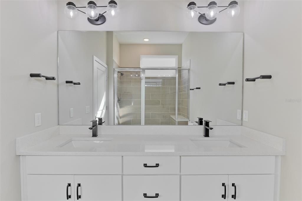 For Sale: $330,000 (3 beds, 2 baths, 1452 Square Feet)