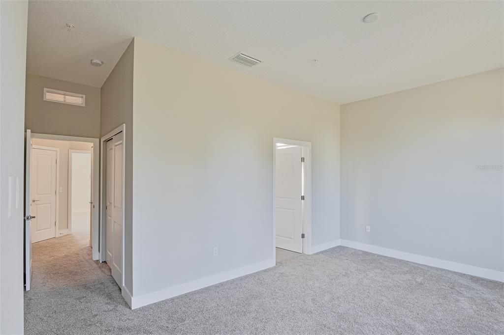 For Sale: $330,000 (3 beds, 2 baths, 1452 Square Feet)