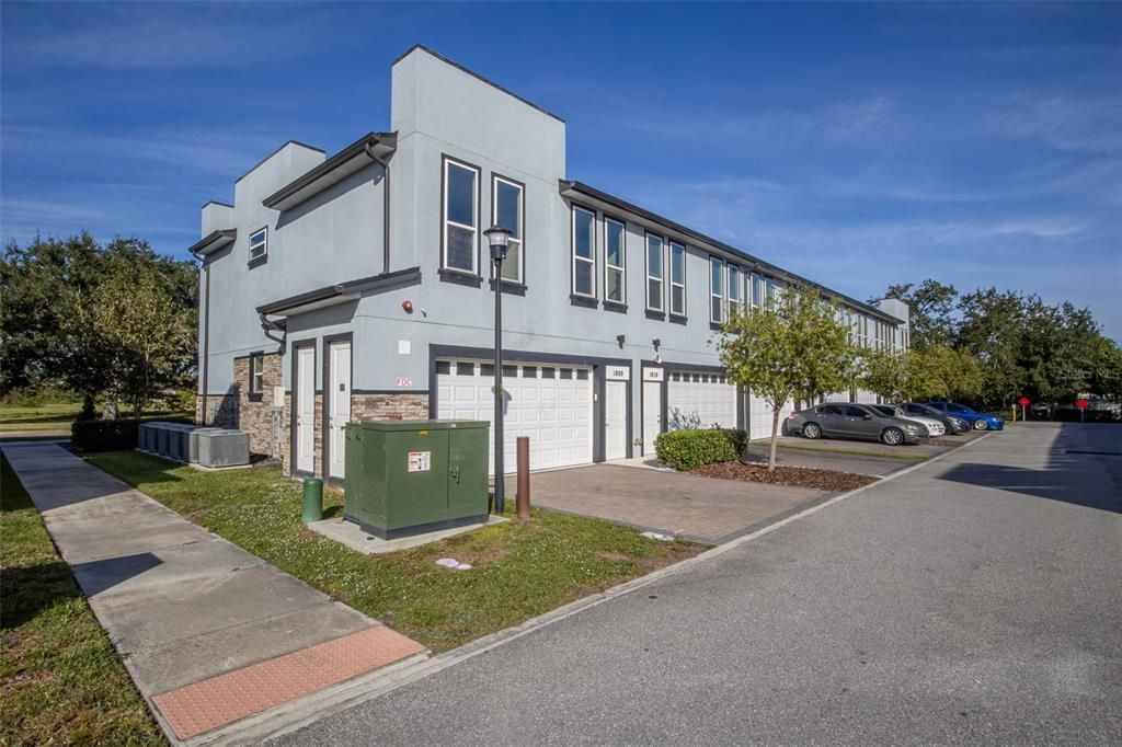 For Sale: $330,000 (3 beds, 2 baths, 1452 Square Feet)