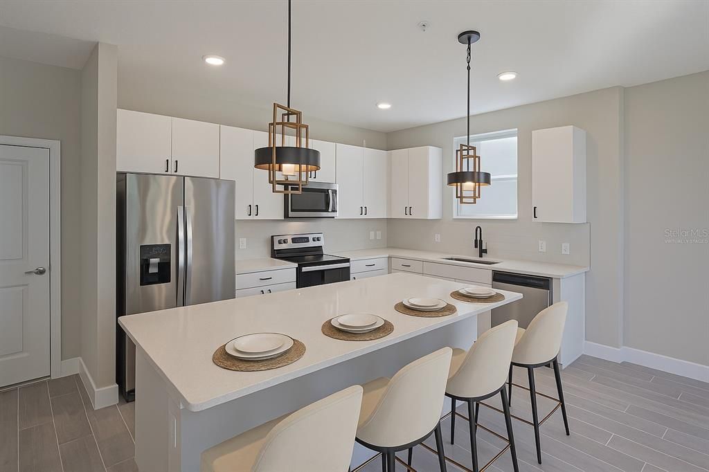 For Sale: $330,000 (3 beds, 2 baths, 1452 Square Feet)