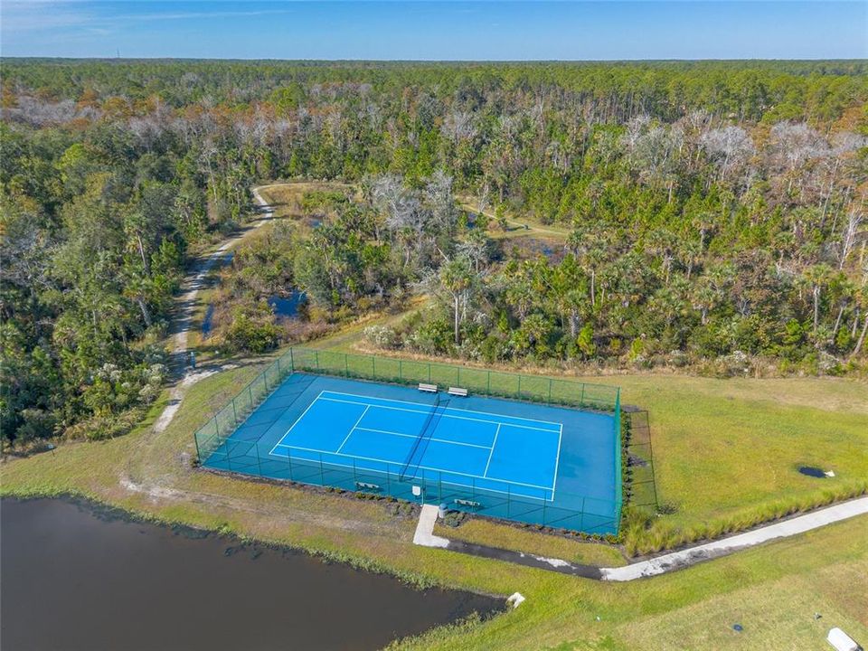 На продажу: $384,900 (3 спален, 2 ванн, 1616 Квадратных фут)