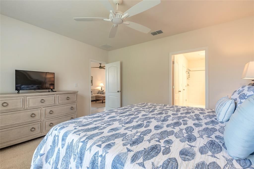 На продажу: $384,900 (3 спален, 2 ванн, 1616 Квадратных фут)