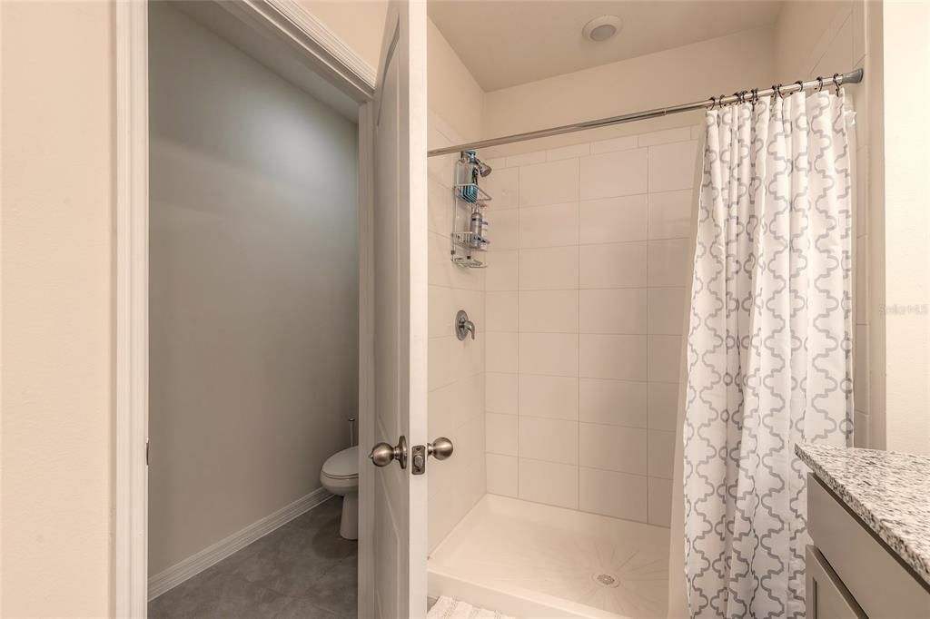 На продажу: $384,900 (3 спален, 2 ванн, 1616 Квадратных фут)