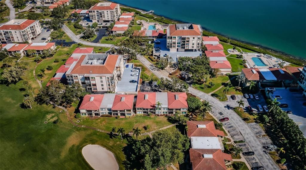 待售: $319,000 (2 贝兹, 2 浴室, 890 平方英尺)