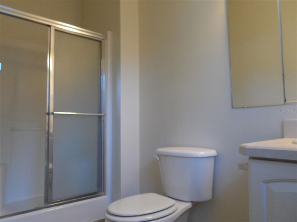 出租: $2,100 (3 贝兹, 2 浴室, 1524 平方英尺)