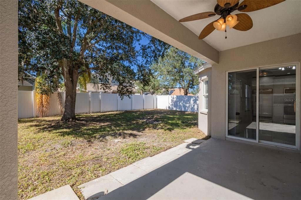 Activo con contrato: $460,000 (4 camas, 2 baños, 2138 Pies cuadrados)